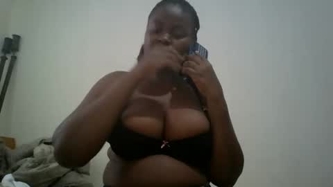 Snapshot of black_goddess26 chatting on March 19, 6:17 am black_goddess26 online show from March 19, 6:17 am