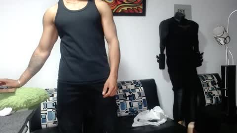 Snapshot of black_hot26 chatting on September 27, 10:59 pm black_hot26 online show from September 27, 10:59 pm