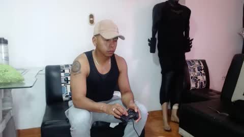 Snapshot of black_hot26 chatting on October 9, 2:04 pm black_hot26 online show from October 9, 2:04 pm