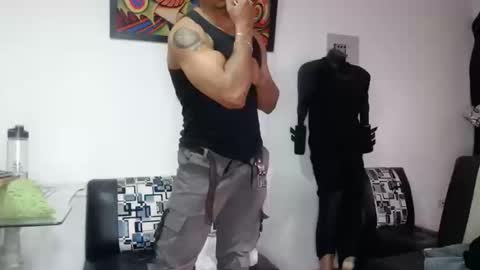 Snapshot of black_hot26 chatting on October 18, 4:30 pm black_hot26 online show from October 18, 4:30 pm