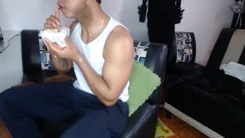 Snapshot of black_hot26 chatting on October 21, 4:19 pm black_hot26 online show from October 21, 4:19 pm