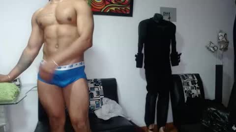 Snapshot of black_hot26 chatting on November 5, 9:59 pm black_hot26 online show from November 5, 9:59 pm