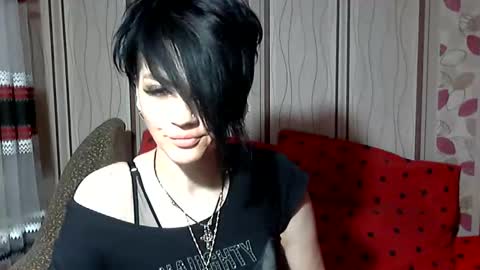 black_hot_01 online show from December 19, 6:23 am