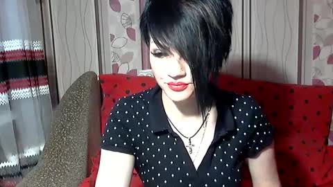 black_hot_01 online show from February 15, 7:27 am