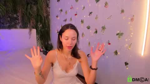 Snapshot of black_jenny chatting on May 13, 8:44 am Jenny online show from May 13, 8:44 am