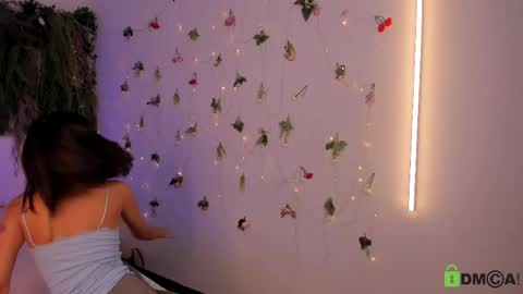 Snapshot of black_jenny chatting on May 26, 9:38 am Jenny online show from May 26, 9:38 am