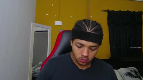 black_king_241 online show from February 18, 2:38 pm