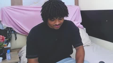 black_king_241 online show from October 12, 4:44 am