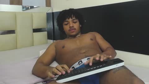 black_king_241 online show from October 18, 4:59 am