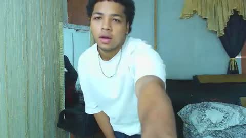 black_king_241 online show from June 10, 2:27 pm