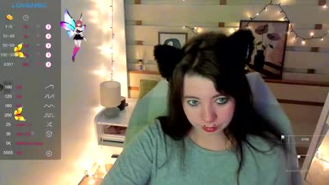 Snapshot of black_kittie_01 chatting on October 4, 6:11 am  Black Kittie    Wednesday - 1300 - 1900 GMT help me get 100 thumbs up online show from October 4, 6:11 am