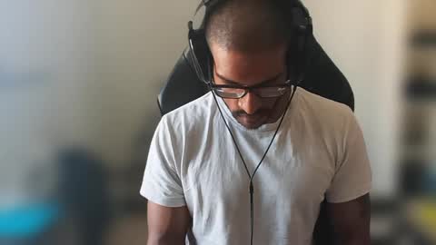 Master online show from May 31, 9:49 am