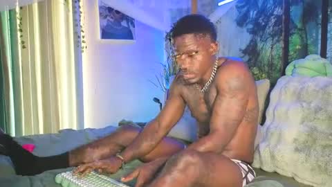 black_mamba2969 online show from October 8, 10:40 pm