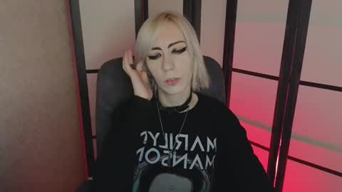 Snapshot of black_orchides chatting on March 13, 10:22 am Emily online show from March 13, 10:22 am