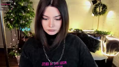 Mon Mon online show from December 17, 2:28 am