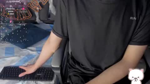 Snapshot of black_rose02 chatting on October 30, 11:33 am B L A C K  R O S E  online show from October 30, 11:33 am