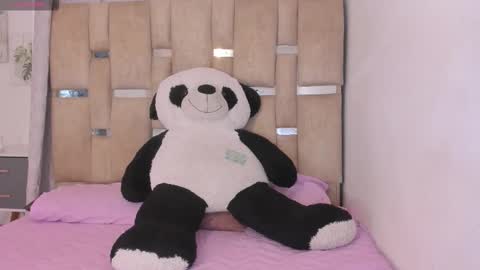 Snapshot of black_rose02 chatting on February 20, 11:32 am B L A C K R O S E online show from February 20, 11:32 am