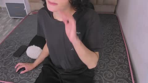 Snapshot of black_rose02 chatting on April 8, 11:32 am B L A C K R O S E online show from April 8, 11:32 am