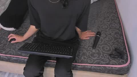 Snapshot of black_rose02 chatting on April 9, 11:37 am B L A C K R O S E online show from April 9, 11:37 am