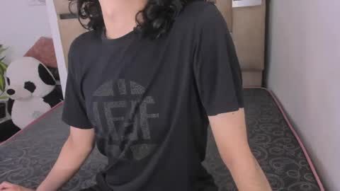 Snapshot of black_rose02 chatting on April 11, 11:25 am B L A C K R O S E online show from April 11, 11:25 am