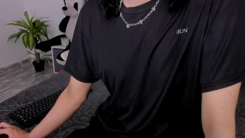 Snapshot of black_rose02 chatting on May 14, 11:28 am B L A C K R O S E online show from May 14, 11:28 am