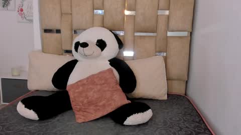 Snapshot of black_rose02 chatting on June 1, 11:34 am B L A C K R O S E online show from June 1, 11:34 am