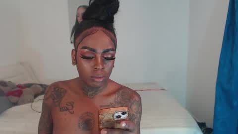 Snapshot of black_sexxhorny chatting on June 10, 11:42 am black_sexxhorny online show from June 10, 11:42 am