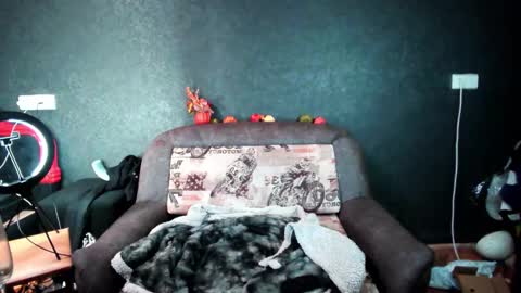 Kristin online show from December 17, 5:36 pm