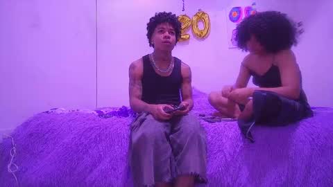 Snapshot of black_tentationx chatting on April 28, 4:39 am black_tentationx online show from April 28, 4:39 am