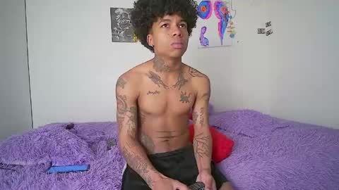 Snapshot of black_tentationx chatting on May 18, 3:24 am black_tentationx online show from May 18, 3:24 am