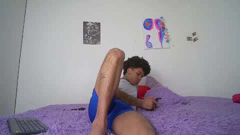 Snapshot of black_tentationx chatting on May 28, 5:05 am black_tentationx online show from May 28, 5:05 am