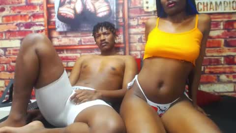 Snapshot of blackandaxel chatting on December 3, 11:14 pm BlackAndAxel online show from December 3, 11:14 pm