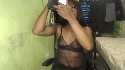 Snapshot of blackasiancockts chatting on August 8, 4:09 pm Crystal online show from August 8, 4:09 pm