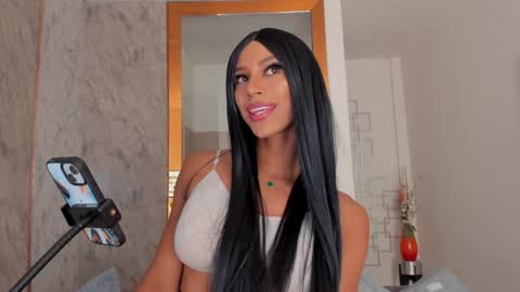 Nina online show from December 2, 1:46 pm