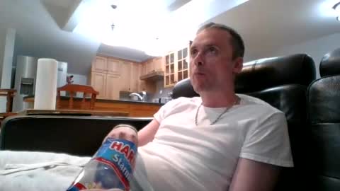 Snapshot of blackcat431956 chatting on June 18, 3:40 am blackcat431956 online show from June 18, 3:40 am