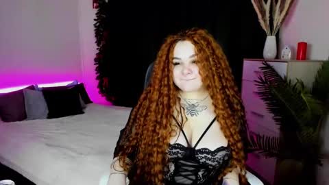 Elise online show from January 13, 4:08 pm