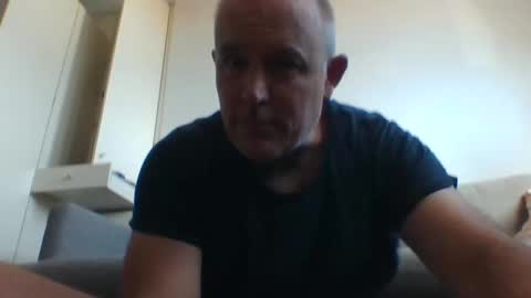 blackdog71 online show from January 11, 10:40 pm