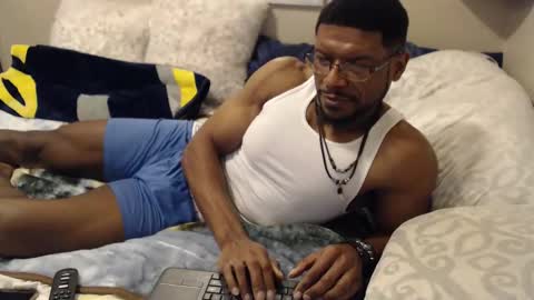 Sabellian Ukukhothama online show from January 19, 5:55 am