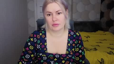 Snapshot of blackeyes11 chatting on March 30, 2:45 am blackeyes11 online show from March 30, 2:45 am