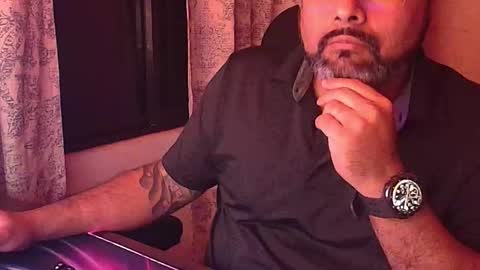 blackfirebird online show from November 18, 5:56 am