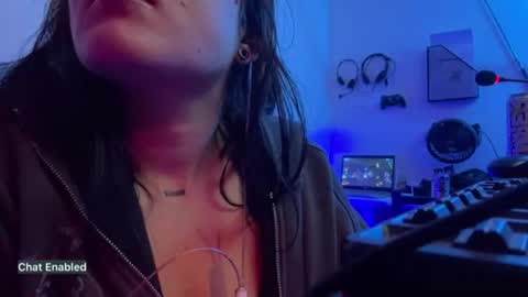 Snapshot of blackk_perla chatting on July 12, 6:04 am blackk_perla online show from July 12, 6:04 am
