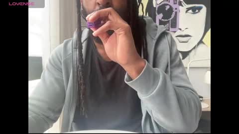 Snapshot of blackmuscles77 chatting on April 1, 2:25 pm blackmuscles77 online show from April 1, 2:25 pm