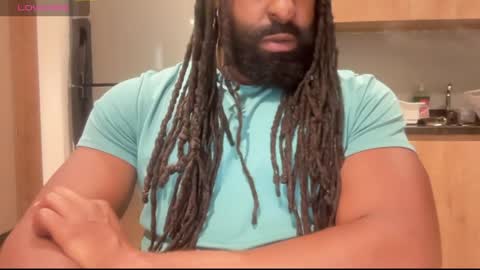 Snapshot of blackmuscles77 chatting on April 9, 9:09 pm blackmuscles77 online show from April 9, 9:09 pm