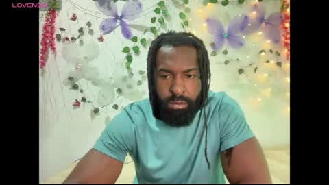 Snapshot of blackmuscles77 chatting on May 1, 8:24 pm blackmuscles77 online show from May 1, 8:24 pm
