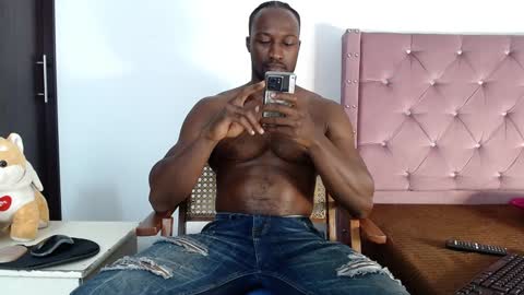 Twtter 1MikeBeckford            Onlyfns beckfordmike online show from December 25, 2:46 am