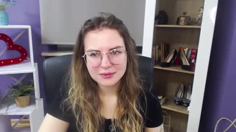 Z O E Y online show from January 16, 5:32 am