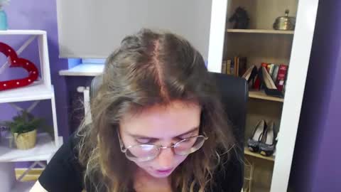 Z O E Y online show from January 24, 8:55 am