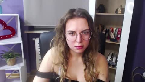 Z O E Y online show from January 27, 5:36 am