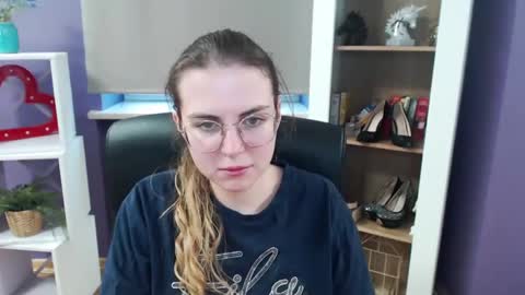 Z O E Y online show from February 26, 11:41 am