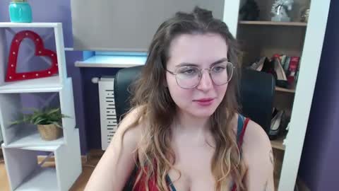 Z O E Y online show from February 27, 8:50 am